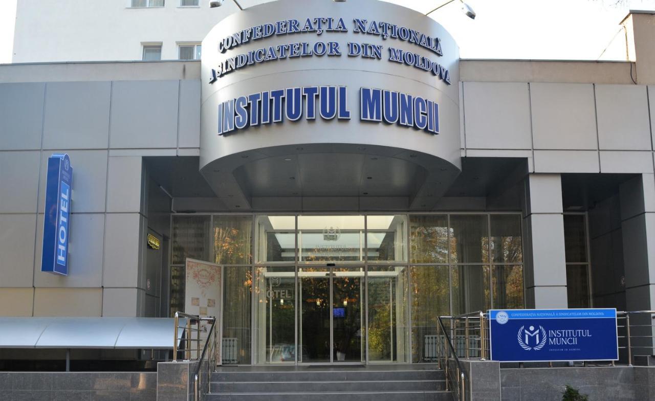 基希讷乌 Institutul Muncii酒店 外观 照片